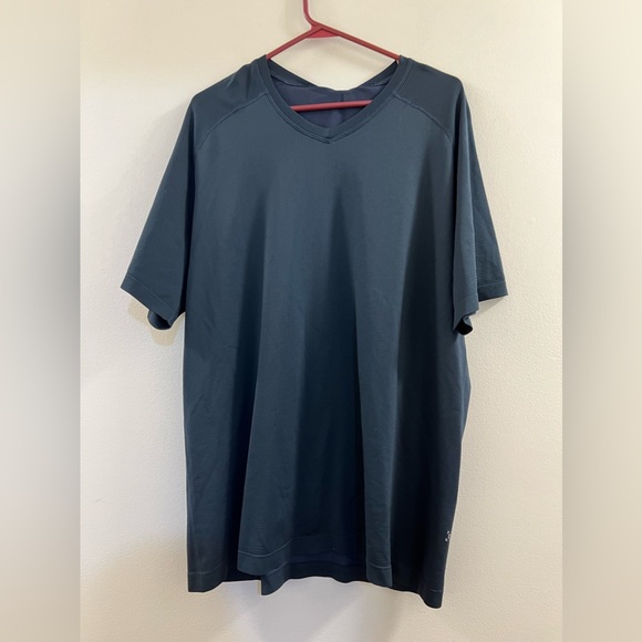 17. Lululemon Mens “Metal Vent Tech” Short Sleeve Tee - Picture 8 of 13